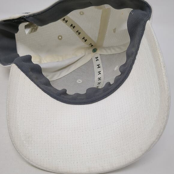 Under Armour Golf Fitted Baseball Cap White L Embroidered Vented Holes 6 Panel - Picture 7 of 9
